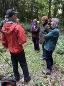 Wellington Heath gardeners discuss Loxter Ashbed Quarry